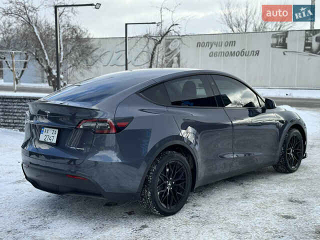 Серый Тесла Model Y, объемом двигателя 0 л и пробегом 26 тыс. км за 33500 $, фото 8 на Automoto.ua