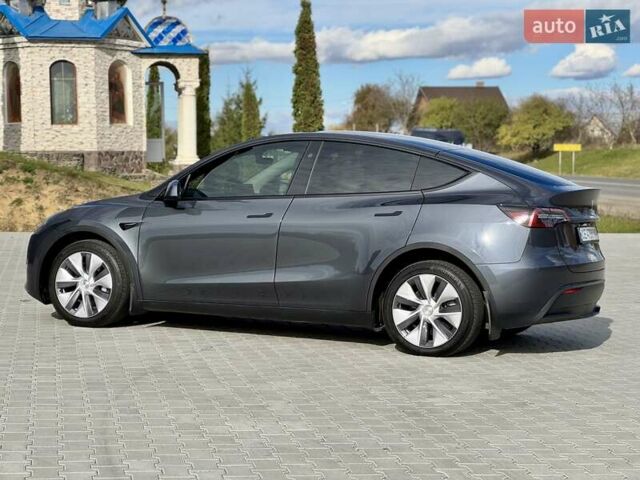 Серый Тесла Model Y, объемом двигателя 0 л и пробегом 15 тыс. км за 32000 $, фото 11 на Automoto.ua