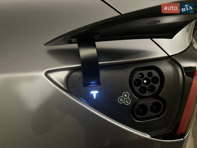 Серый Тесла Model Y, объемом двигателя 0 л и пробегом 11 тыс. км за 48500 $, фото 25 на Automoto.ua