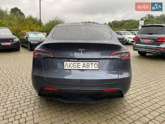 Серый Тесла Model Y, объемом двигателя 0 л и пробегом 30 тыс. км за 31700 $, фото 5 на Automoto.ua