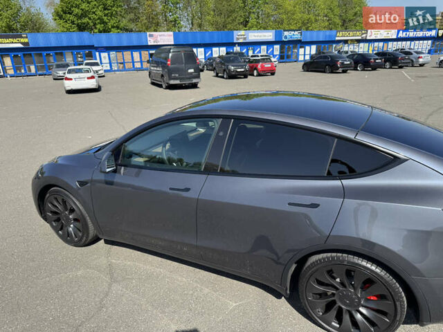 Серый Тесла Model Y, объемом двигателя 0 л и пробегом 28 тыс. км за 29000 $, фото 31 на Automoto.ua