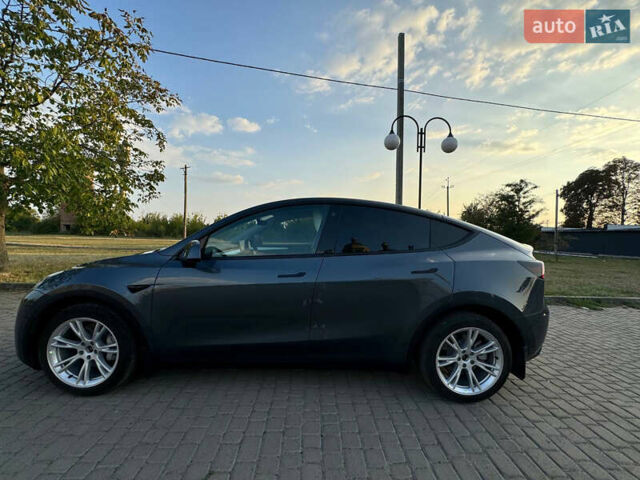 Серый Тесла Model Y, объемом двигателя 0 л и пробегом 31 тыс. км за 36500 $, фото 3 на Automoto.ua