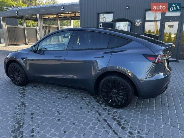 Серый Тесла Model Y, объемом двигателя 0 л и пробегом 2 тыс. км за 32500 $, фото 6 на Automoto.ua