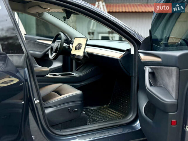 Сірий Тесла Model Y, об'ємом двигуна 0 л та пробігом 35 тис. км за 27999 $, фото 59 на Automoto.ua