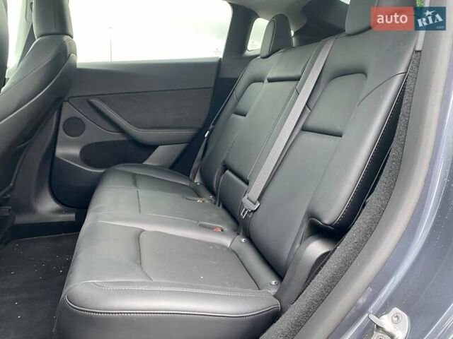 Сірий Тесла Model Y, об'ємом двигуна 0 л та пробігом 9 тис. км за 32490 $, фото 15 на Automoto.ua