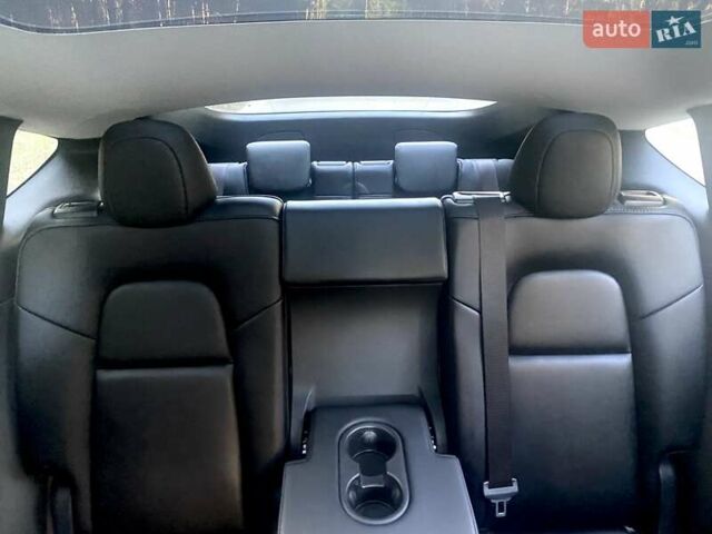 Серый Тесла Model Y, объемом двигателя 0 л и пробегом 47 тыс. км за 35600 $, фото 13 на Automoto.ua