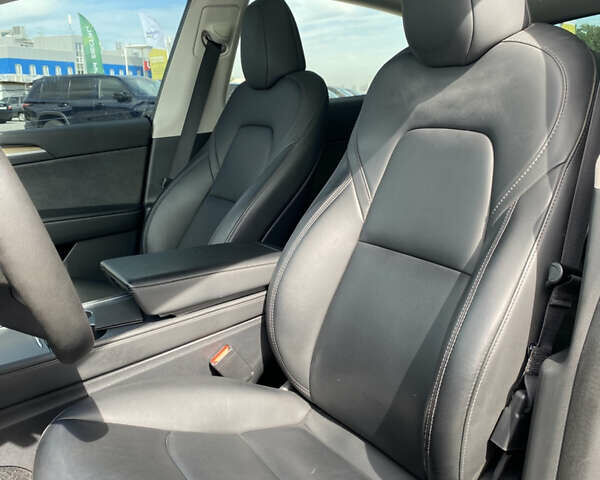 Сірий Тесла Model Y, об'ємом двигуна 0 л та пробігом 116 тис. км за 33000 $, фото 11 на Automoto.ua