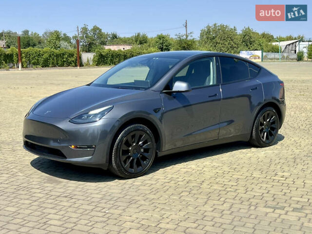 Серый Тесла Model Y, объемом двигателя 0 л и пробегом 45 тыс. км за 23700 $, фото 3 на Automoto.ua