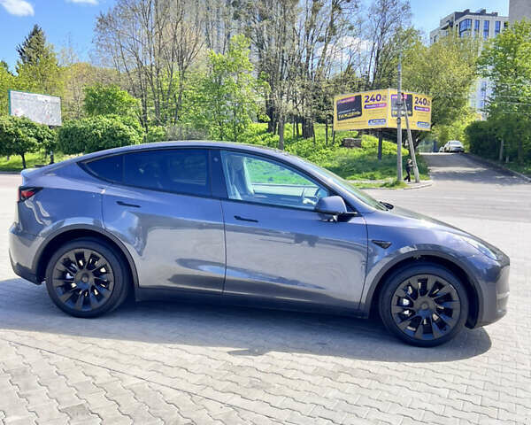 Серый Тесла Model Y, объемом двигателя 0 л и пробегом 38 тыс. км за 26900 $, фото 8 на Automoto.ua