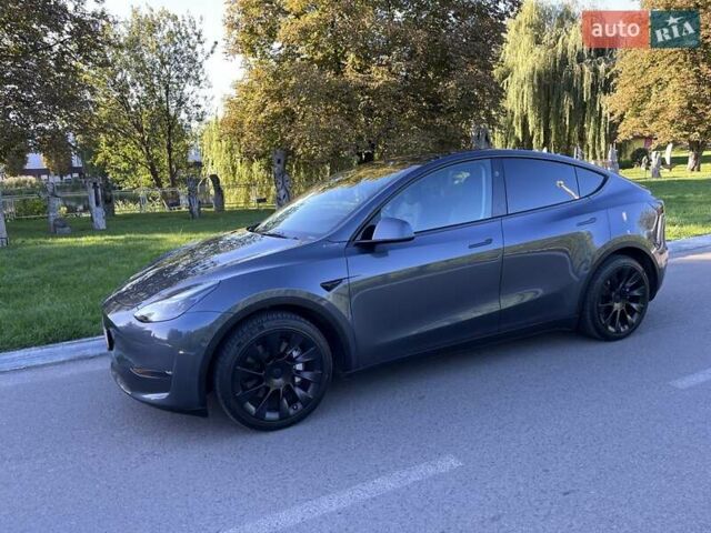 Тесла Model Y 2023 у Луцьку на Automoto.ua Сірий Тесла Model Y, об'ємом двигуна 0 л та пробігом 40 тис. км за 27900 $, фото 32 на Automoto.ua