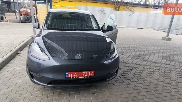 Сірий Тесла Model Y, об'ємом двигуна 0 л та пробігом 52 тис. км за 30000 $, фото 1 на Automoto.ua