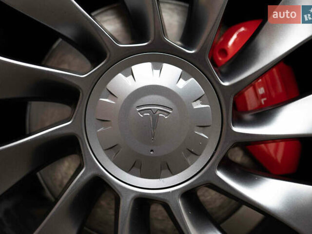 Серый Тесла Model Y, объемом двигателя 0 л и пробегом 5 тыс. км за 40900 $, фото 7 на Automoto.ua