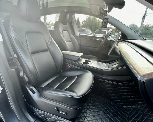 Серый Тесла Model Y, объемом двигателя 0 л и пробегом 11 тыс. км за 36999 $, фото 8 на Automoto.ua