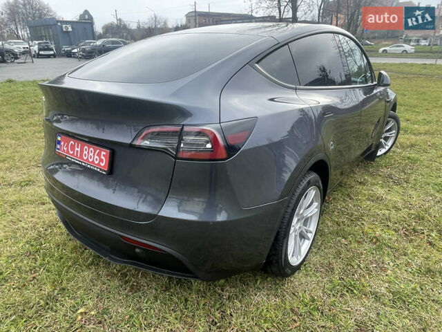 Серый Тесла Model Y, объемом двигателя 0 л и пробегом 41 тыс. км за 27300 $, фото 5 на Automoto.ua