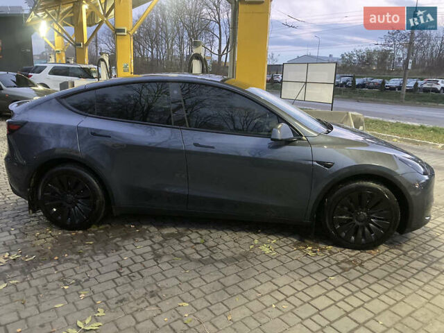 Серый Тесла Model Y, объемом двигателя 0 л и пробегом 9 тыс. км за 29300 $, фото 4 на Automoto.ua