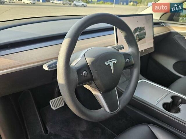Серый Тесла Model Y, объемом двигателя 0 л и пробегом 34 тыс. км за 28300 $, фото 17 на Automoto.ua