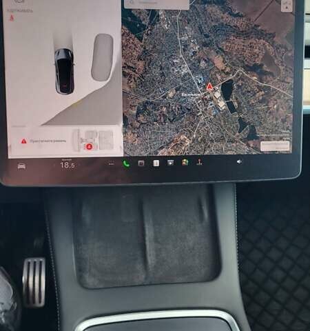 Серый Тесла Model Y, объемом двигателя 0 л и пробегом 18 тыс. км за 29500 $, фото 9 на Automoto.ua