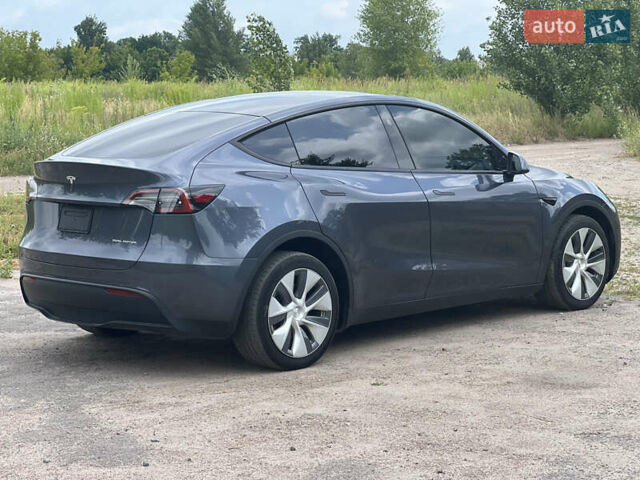 Серый Тесла Model Y, объемом двигателя 0 л и пробегом 40 тыс. км за 29990 $, фото 2 на Automoto.ua