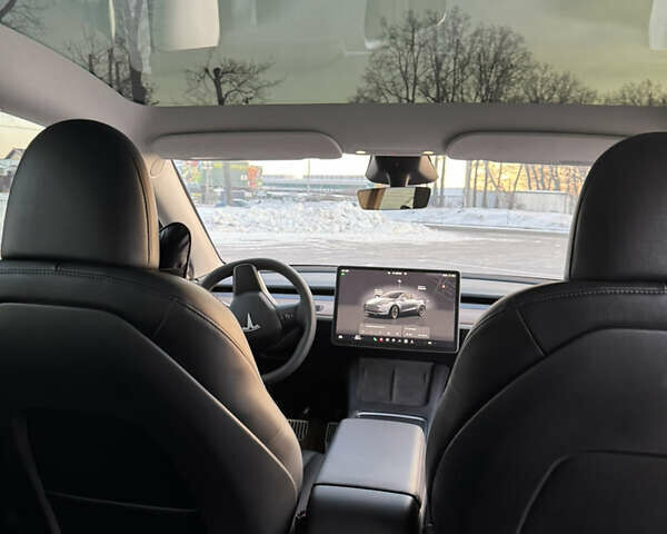 Серый Тесла Model Y, объемом двигателя 0 л и пробегом 20 тыс. км за 33000 $, фото 14 на Automoto.ua