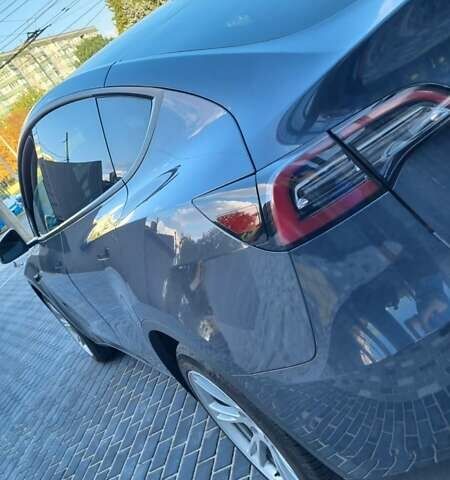 Серый Тесла Model Y, объемом двигателя 0 л и пробегом 28 тыс. км за 34999 $, фото 16 на Automoto.ua