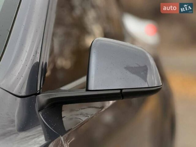 Сірий Тесла Model Y, об'ємом двигуна 0 л та пробігом 70 тис. км за 31500 $, фото 7 на Automoto.ua