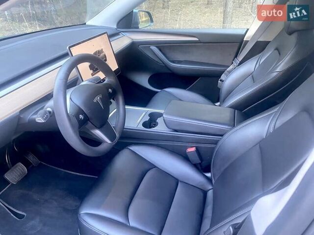 Серый Тесла Model Y, объемом двигателя 0 л и пробегом 47 тыс. км за 35600 $, фото 9 на Automoto.ua