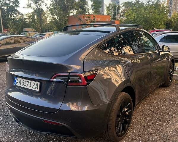 Серый Тесла Model Y, объемом двигателя 0 л и пробегом 17 тыс. км за 33900 $, фото 35 на Automoto.ua