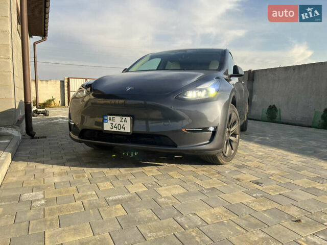Серый Тесла Model Y, объемом двигателя 0 л и пробегом 25 тыс. км за 29000 $, фото 5 на Automoto.ua