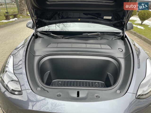 Серый Тесла Model Y, объемом двигателя 0 л и пробегом 35 тыс. км за 29200 $, фото 31 на Automoto.ua