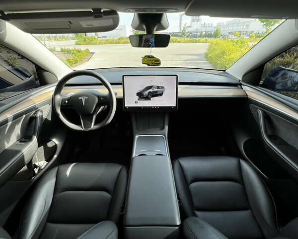 Сірий Тесла Model Y, об'ємом двигуна 0 л та пробігом 23 тис. км за 25600 $, фото 27 на Automoto.ua