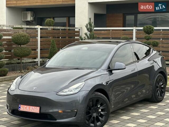 Серый Тесла Model Y, объемом двигателя 0 л и пробегом 7 тыс. км за 29950 $, фото 5 на Automoto.ua