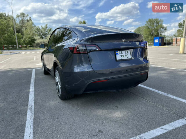 Серый Тесла Model Y, объемом двигателя 0 л и пробегом 9 тыс. км за 28900 $, фото 5 на Automoto.ua