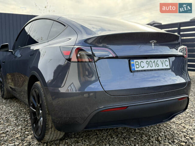 Сірий Тесла Model Y, об'ємом двигуна 0 л та пробігом 28 тис. км за 27900 $, фото 30 на Automoto.ua