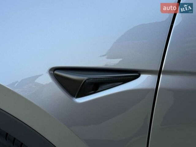 Серый Тесла Model Y, объемом двигателя 0 л и пробегом 20 тыс. км за 42900 $, фото 9 на Automoto.ua