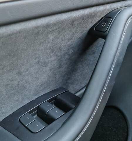 Сірий Тесла Model Y, об'ємом двигуна 0 л та пробігом 29 тис. км за 33999 $, фото 28 на Automoto.ua