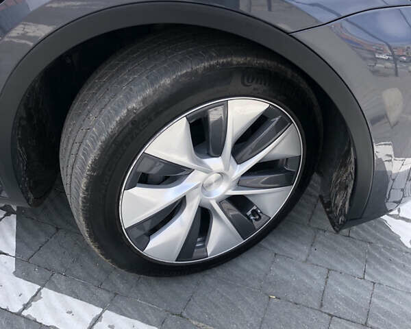 Сірий Тесла Model Y, об'ємом двигуна 0 л та пробігом 26 тис. км за 29000 $, фото 20 на Automoto.ua