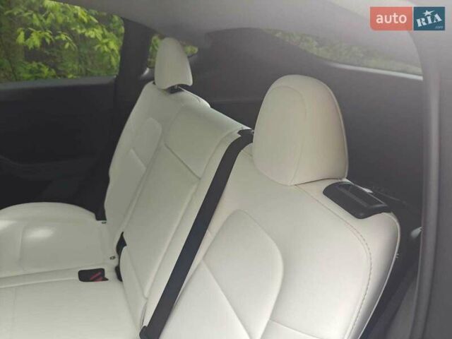 Серый Тесла Model Y, объемом двигателя 0 л и пробегом 17 тыс. км за 28777 $, фото 26 на Automoto.ua