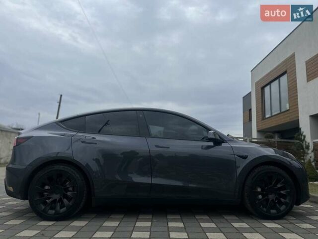 Серый Тесла Model Y, объемом двигателя 0 л и пробегом 7 тыс. км за 29950 $, фото 18 на Automoto.ua
