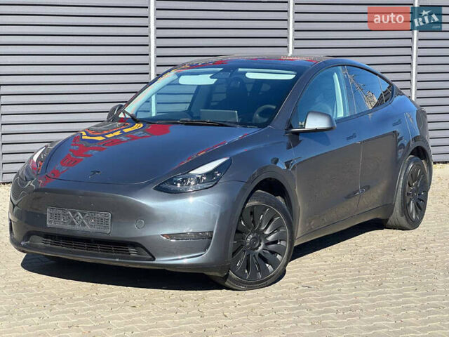 Серый Тесла Model Y, объемом двигателя 0 л и пробегом 93 тыс. км за 27900 $, фото 7 на Automoto.ua
