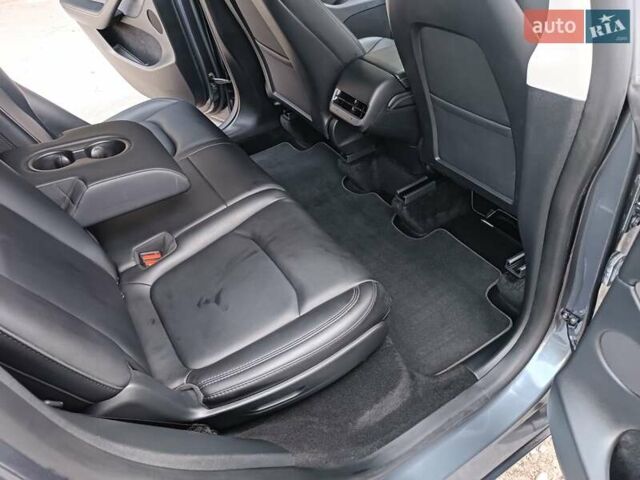 Серый Тесла Model Y, объемом двигателя 0 л и пробегом 43 тыс. км за 33333 $, фото 38 на Automoto.ua