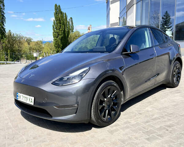Серый Тесла Model Y, объемом двигателя 0 л и пробегом 38 тыс. км за 26900 $, фото 12 на Automoto.ua