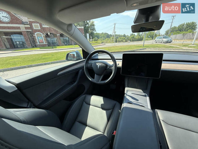 Серый Тесла Model Y, объемом двигателя 0 л и пробегом 14 тыс. км за 37500 $, фото 32 на Automoto.ua