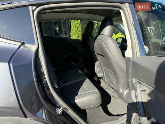 Серый Тесла Model Y, объемом двигателя 0 л и пробегом 46 тыс. км за 27200 $, фото 33 на Automoto.ua