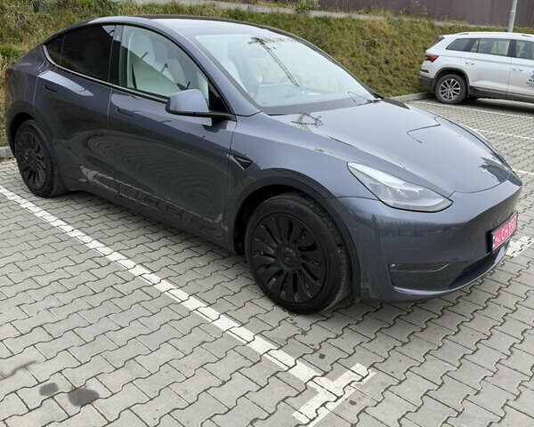 Серый Тесла Model Y, объемом двигателя 0 л и пробегом 64 тыс. км за 27300 $, фото 9 на Automoto.ua
