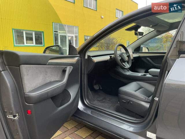 Сірий Тесла Model Y, об'ємом двигуна 0 л та пробігом 9 тис. км за 28500 $, фото 59 на Automoto.ua