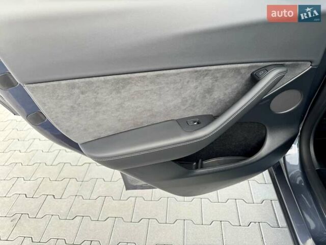 Серый Тесла Model Y, объемом двигателя 0 л и пробегом 15 тыс. км за 32000 $, фото 21 на Automoto.ua