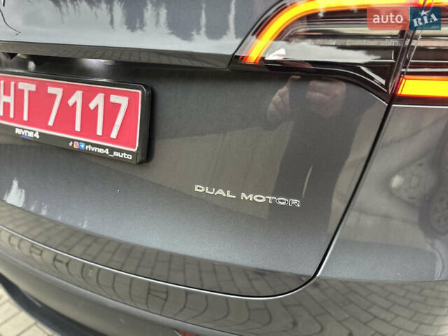 Сірий Тесла Model Y, об'ємом двигуна 0 л та пробігом 26 тис. км за 25999 $, фото 10 на Automoto.ua