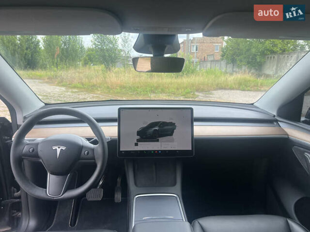 Серый Тесла Model Y, объемом двигателя 0 л и пробегом 40 тыс. км за 29990 $, фото 11 на Automoto.ua