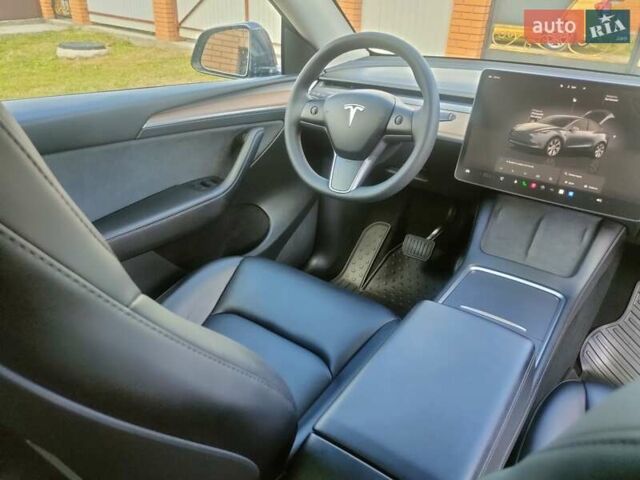 Серый Тесла Model Y, объемом двигателя 0 л и пробегом 30 тыс. км за 32350 $, фото 36 на Automoto.ua