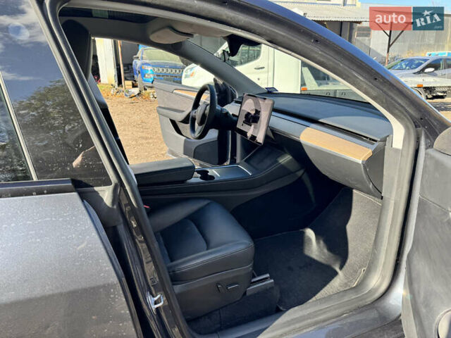 Серый Тесла Model Y, объемом двигателя 0 л и пробегом 22 тыс. км за 21900 $, фото 29 на Automoto.ua